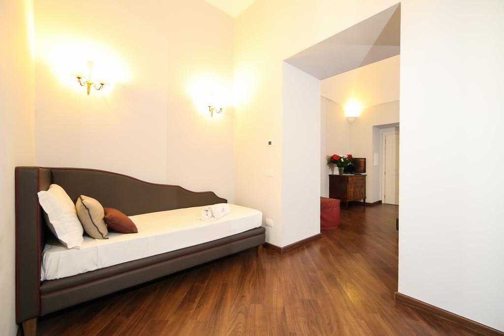 Palazzo Riario Sforza Hotell Napoli Eksteriør bilde