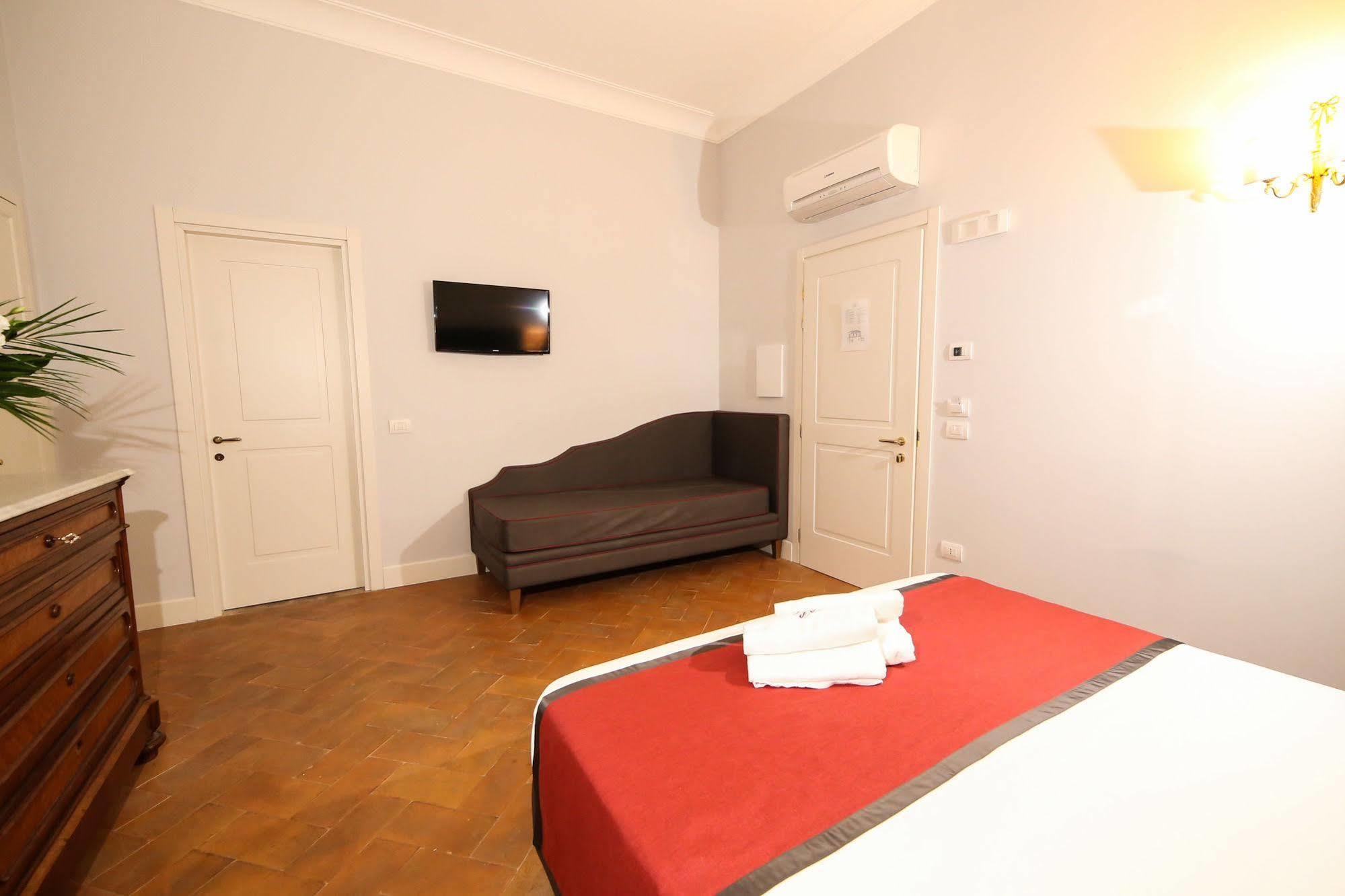 Palazzo Riario Sforza Hotell Napoli Eksteriør bilde