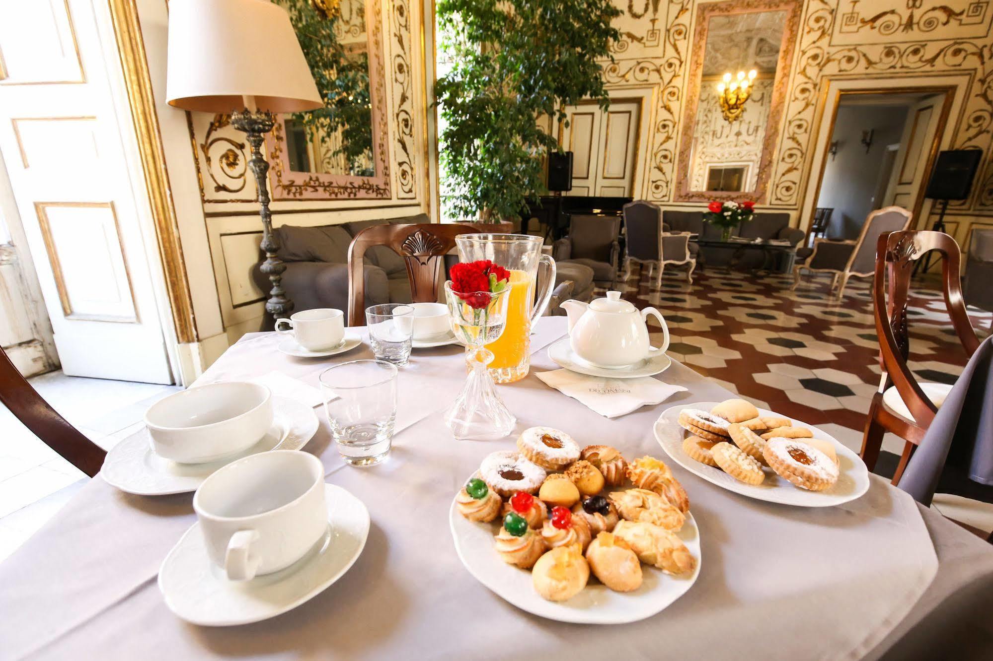 Palazzo Riario Sforza Hotell Napoli Eksteriør bilde