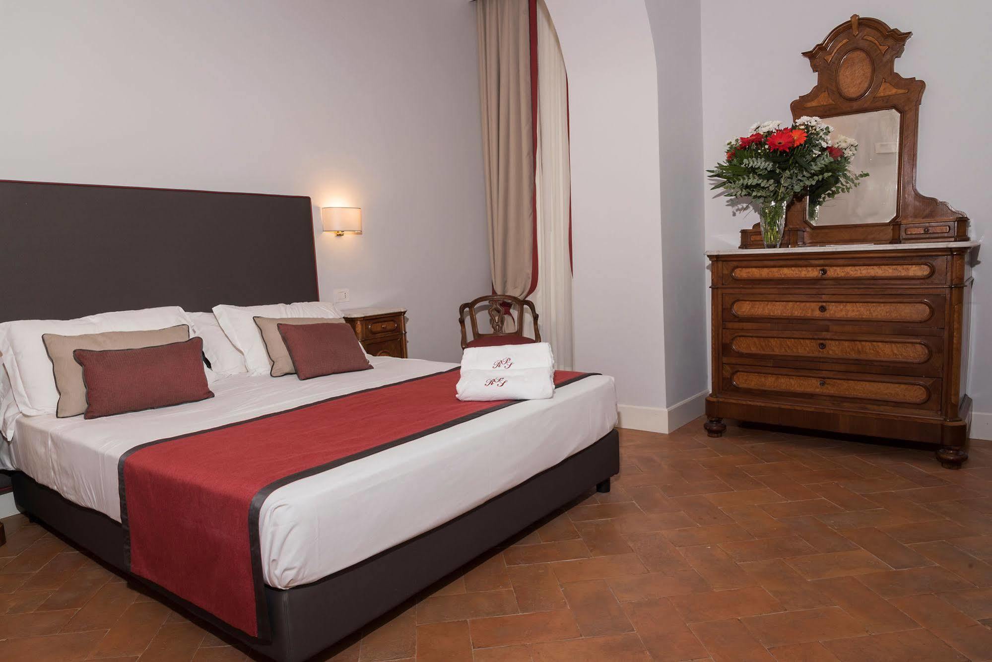 Palazzo Riario Sforza Hotell Napoli Eksteriør bilde
